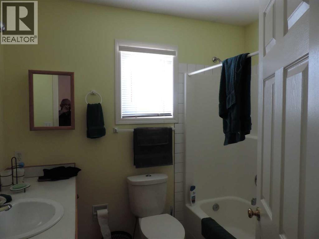 5314 44 Street, Rimbey, Alberta  T0C 2J0 - Photo 5 - A2210288