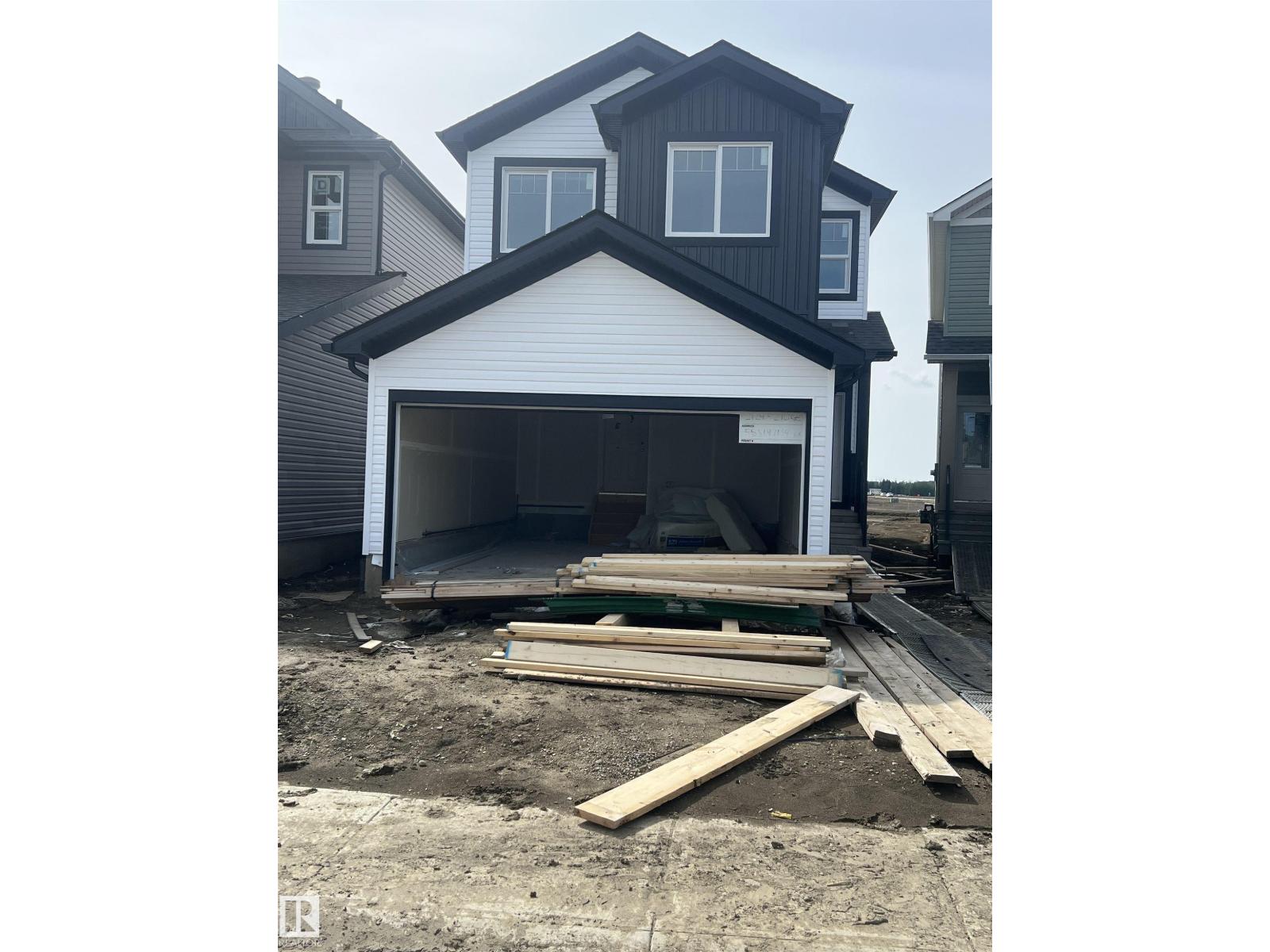 2124 210 ST NW, Edmonton, Alberta
