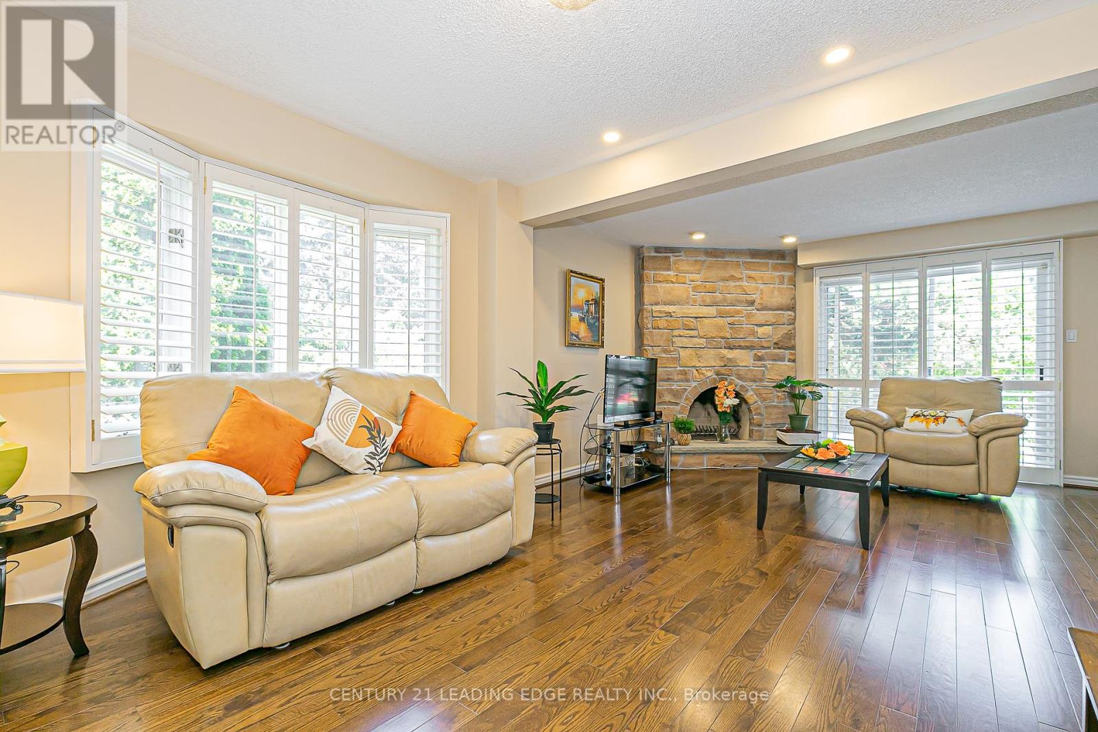 45 John Button Boulevard, Markham, Ontario  L3R 9A7 - Photo 11 - N12351932