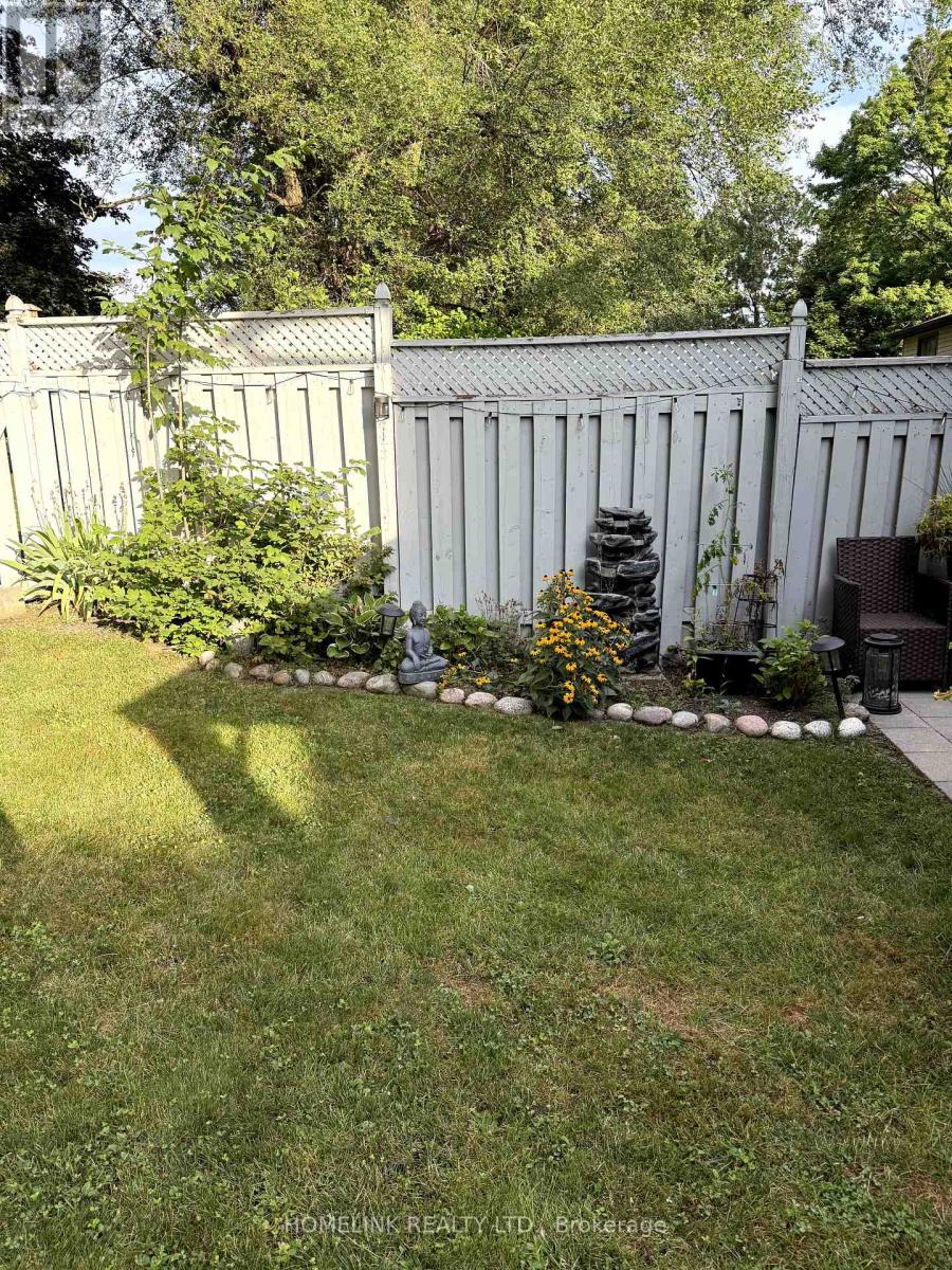 25 Hercules Court, Brampton, Ontario  L6S 1X6 - Photo 30 - W12361911