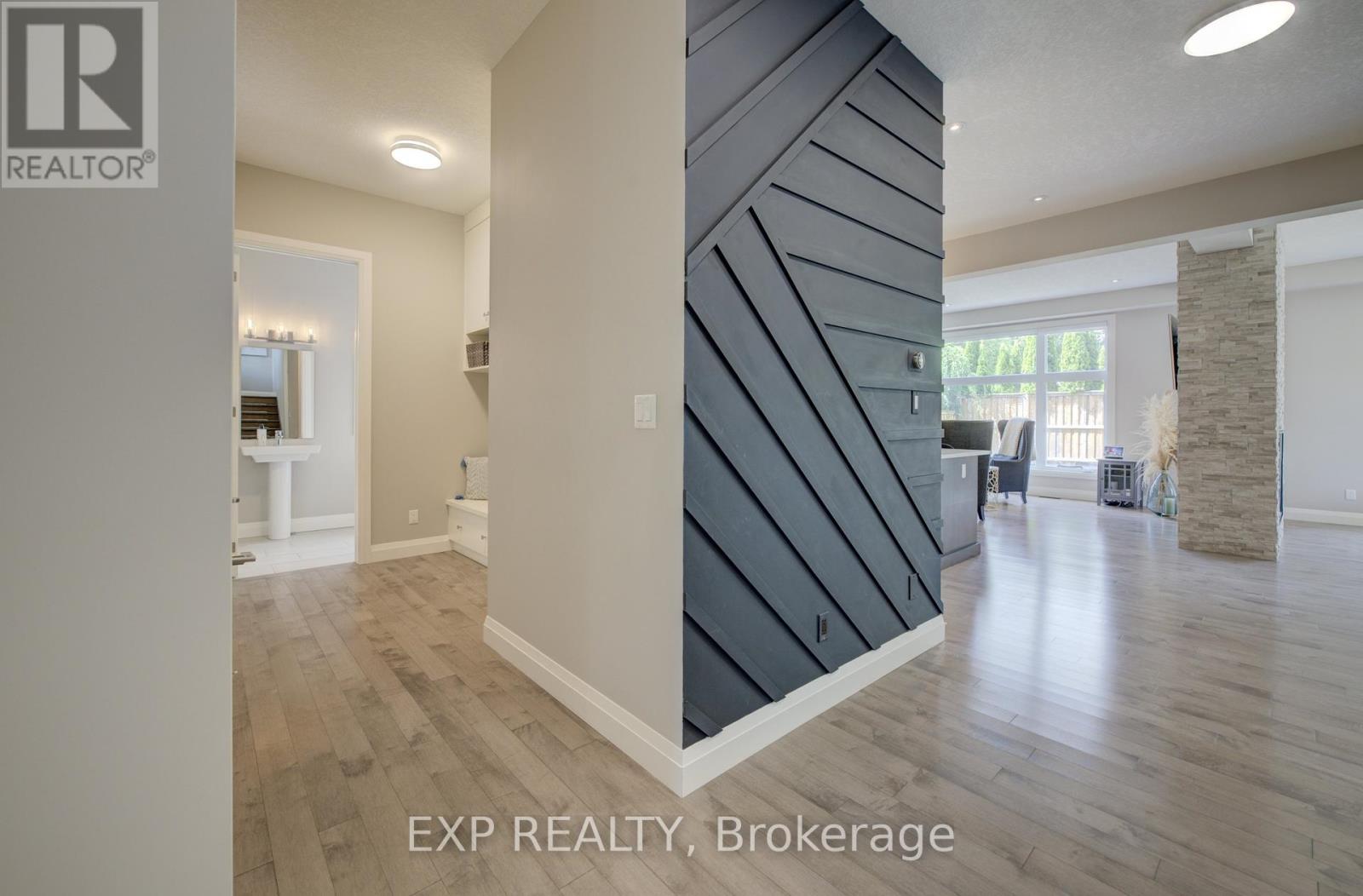 Property at 11 DEER CREEK STREET image 5