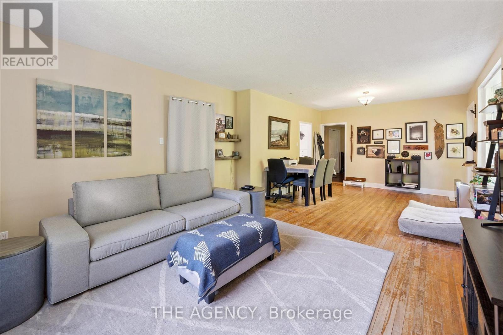 31 Brunel Road, Huntsville (Brunel), Ontario  P1H 1P4 - Photo 15 - X12377141