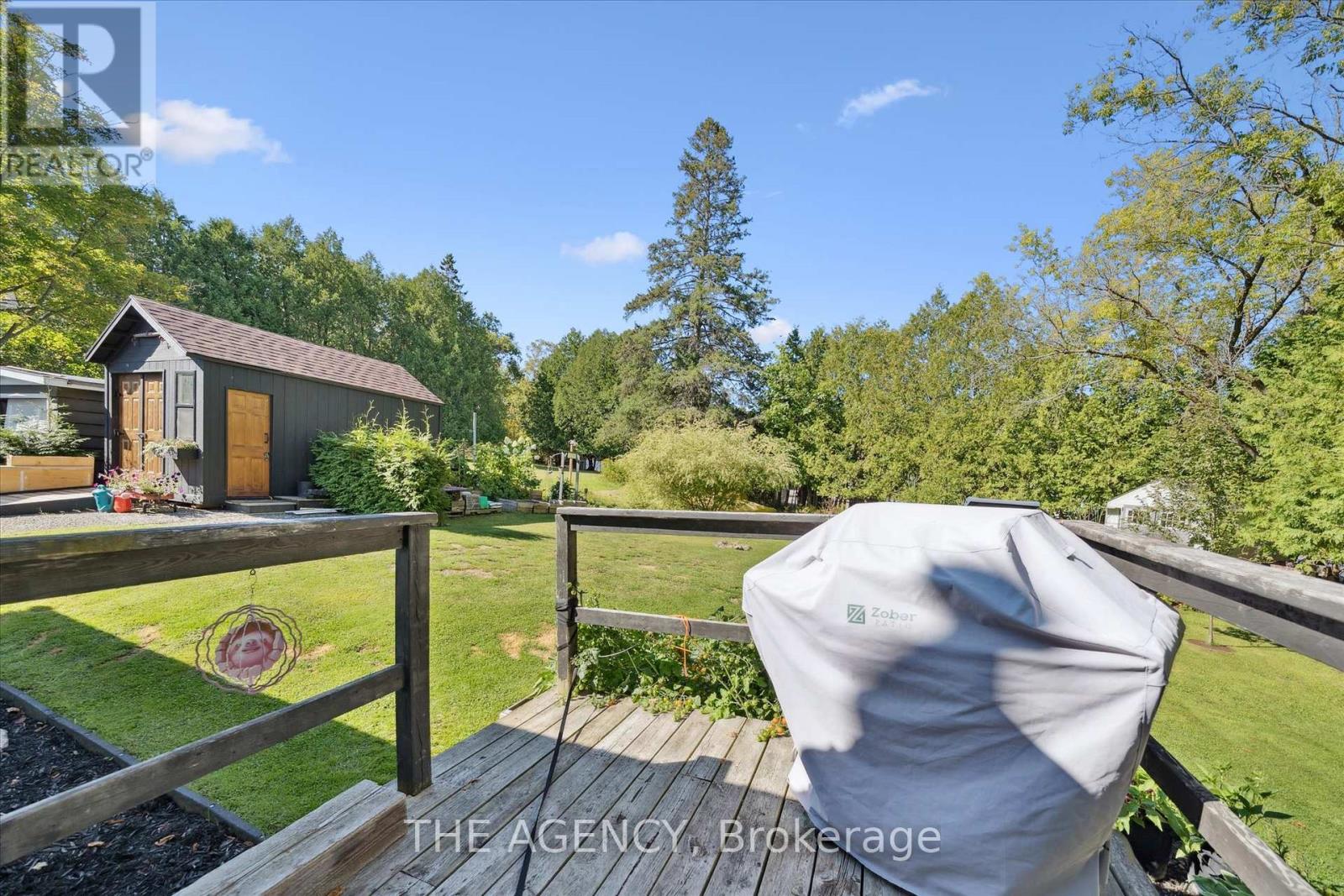 31 Brunel Road, Huntsville (Brunel), Ontario  P1H 1P4 - Photo 20 - X12377141