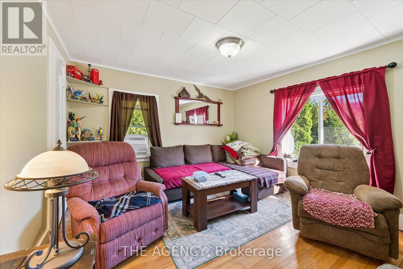 31 Brunel Road, Huntsville (Brunel), Ontario  P1H 1P4 - Photo 23 - X12377141
