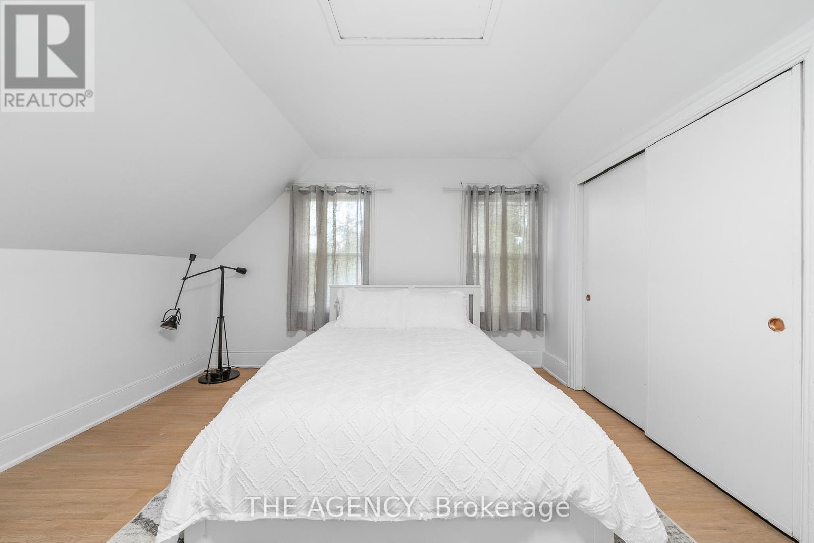 16 Elks Street, Prince Edward County, Ontario  K0K 2T0 - Photo 11 - X12372753