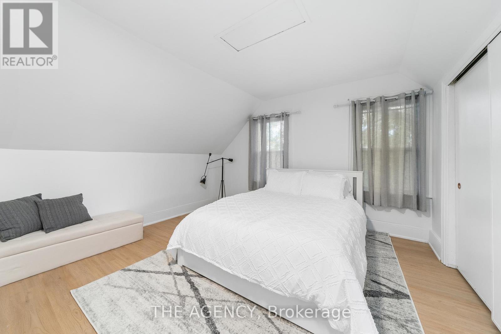 16 Elks Street, Prince Edward County, Ontario  K0K 2T0 - Photo 12 - X12372753