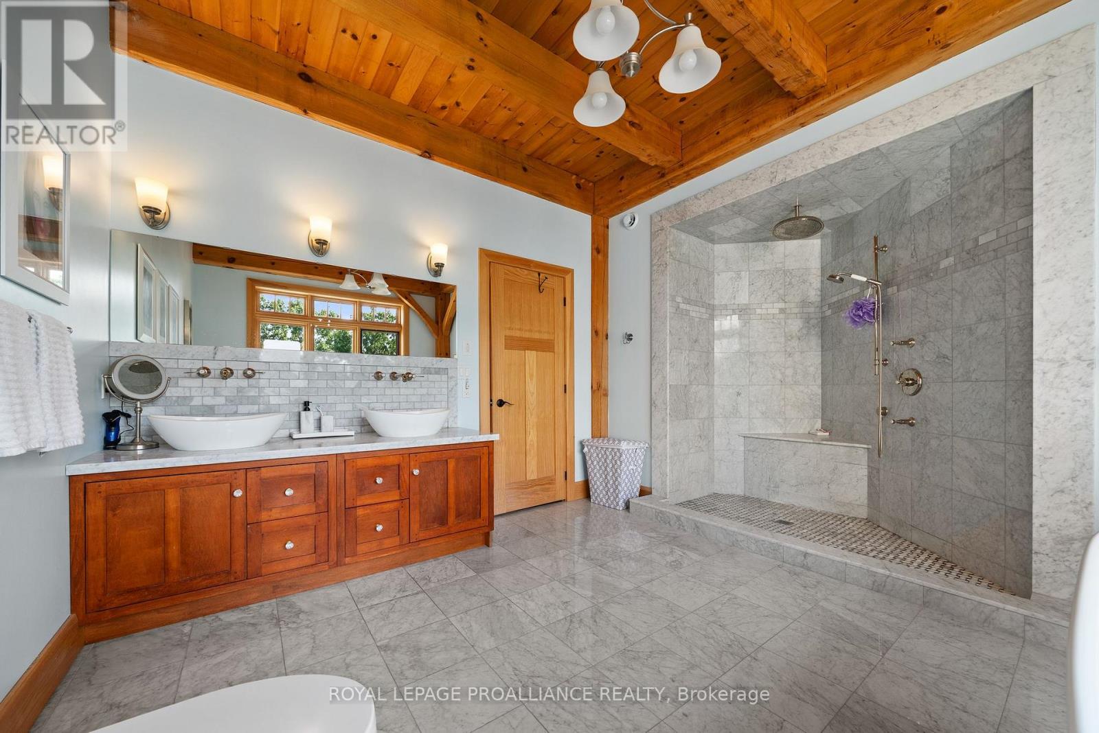 12698 Loyalist Parkway, Prince Edward County, Ontario  K0K 2T0 - Photo 26 - X12371479