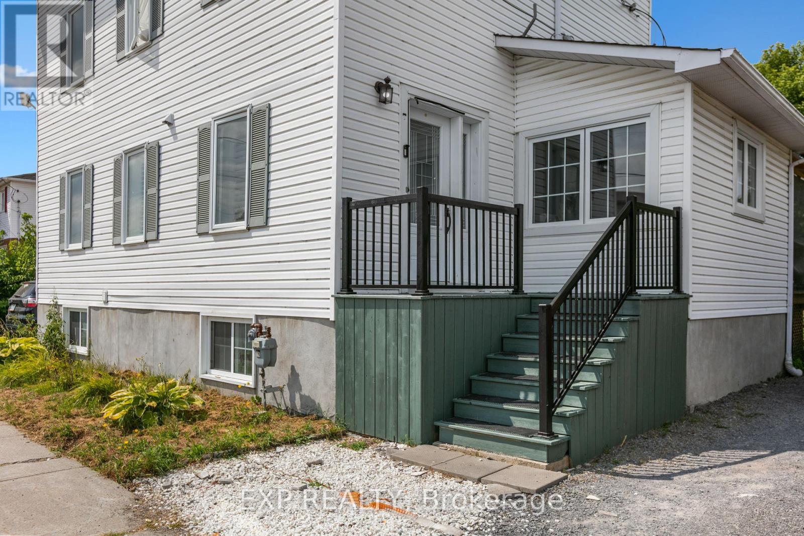 891 Lacroix Road, Clarence-Rockland, Ontario  K0A 2A0 - Photo 2 - X12342261