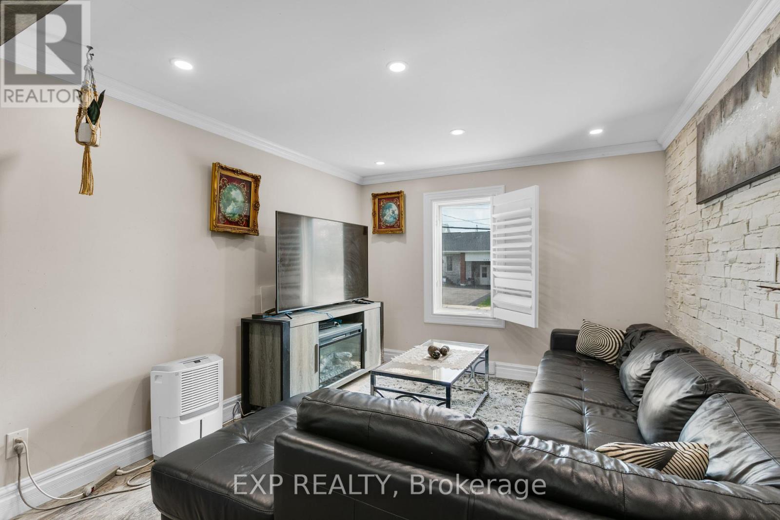 891 Lacroix Road, Clarence-Rockland, Ontario  K0A 2A0 - Photo 17 - X12342261