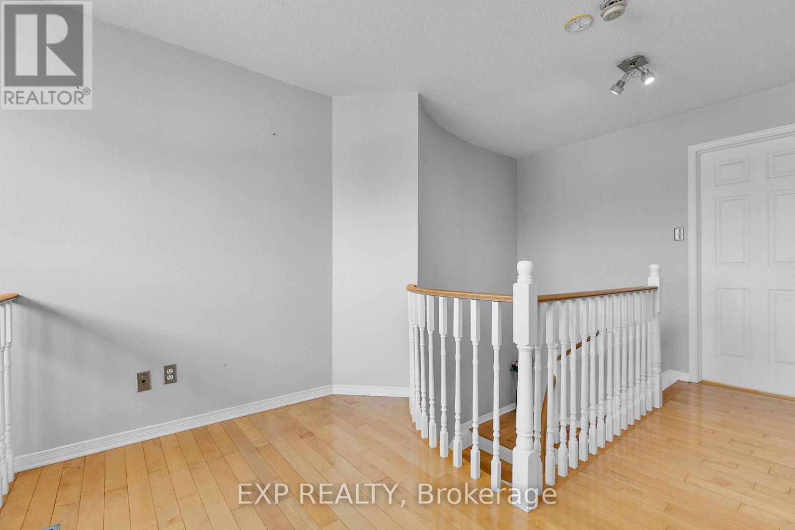 196 Daventry Crescent, Ottawa, Ontario  K2J 4N1 - Photo 16 - X12368466