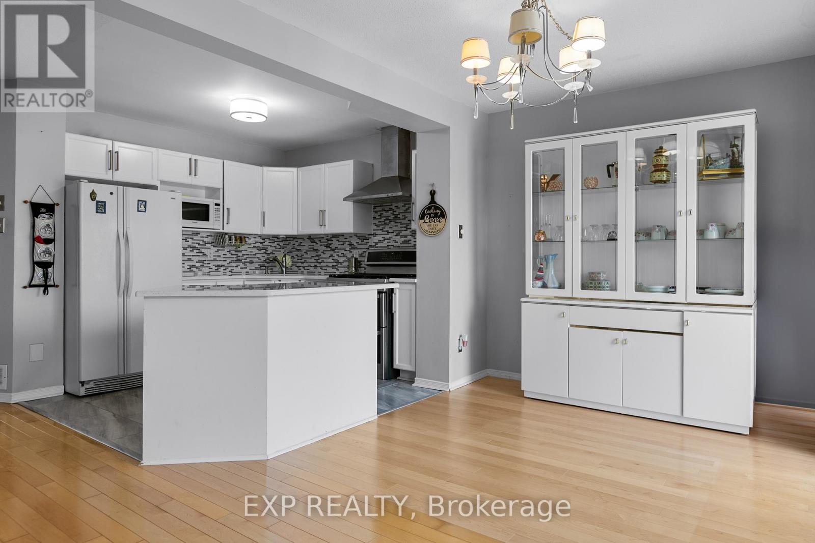196 Daventry Crescent, Ottawa, Ontario  K2J 4N1 - Photo 10 - X12368466