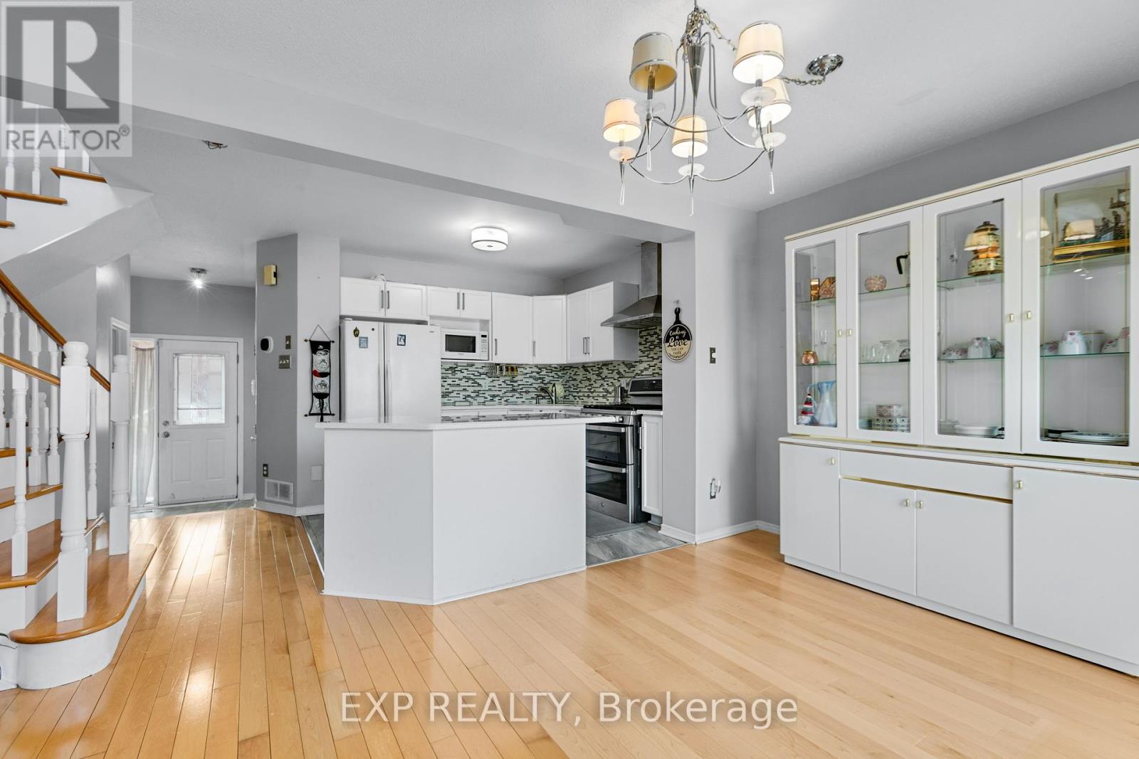 196 Daventry Crescent, Ottawa, Ontario  K2J 4N1 - Photo 11 - X12368466