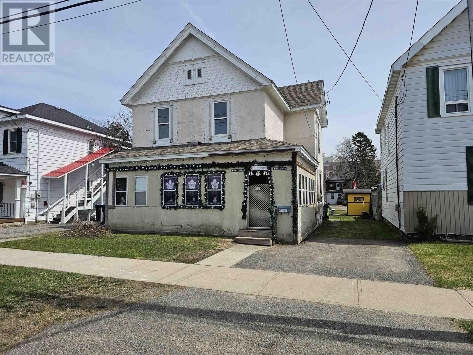 84 Pilgrim St, Sault Ste Marie, Ontario  P6A 3E7 - Photo 2 - SM252462