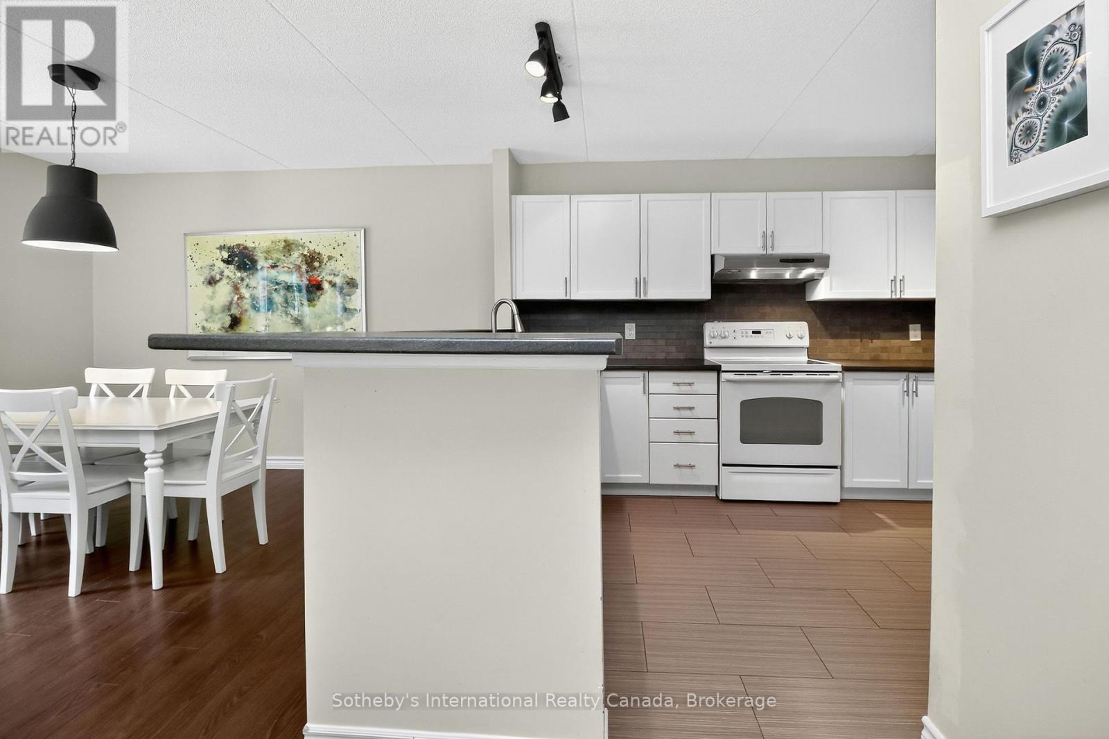 388 Mariners Way, Collingwood, Ontario  L9Y 5C7 - Photo 11 - S12377433