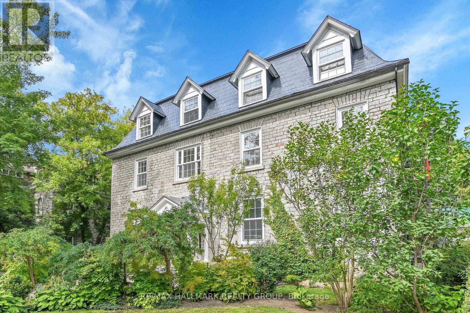 Property at 5 - 315 DALY AVENUE image 3