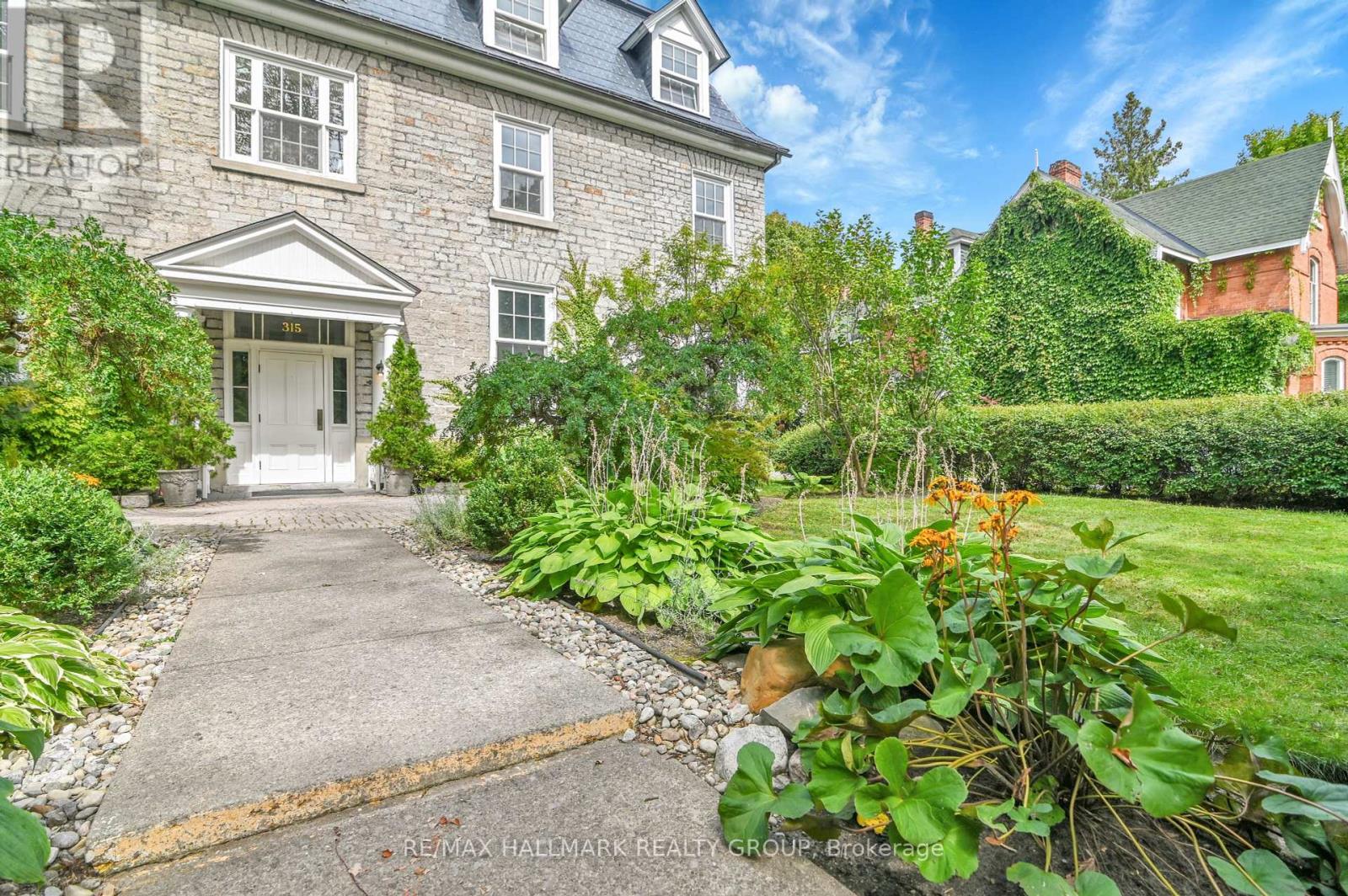 Property at 5 - 315 DALY AVENUE image 4