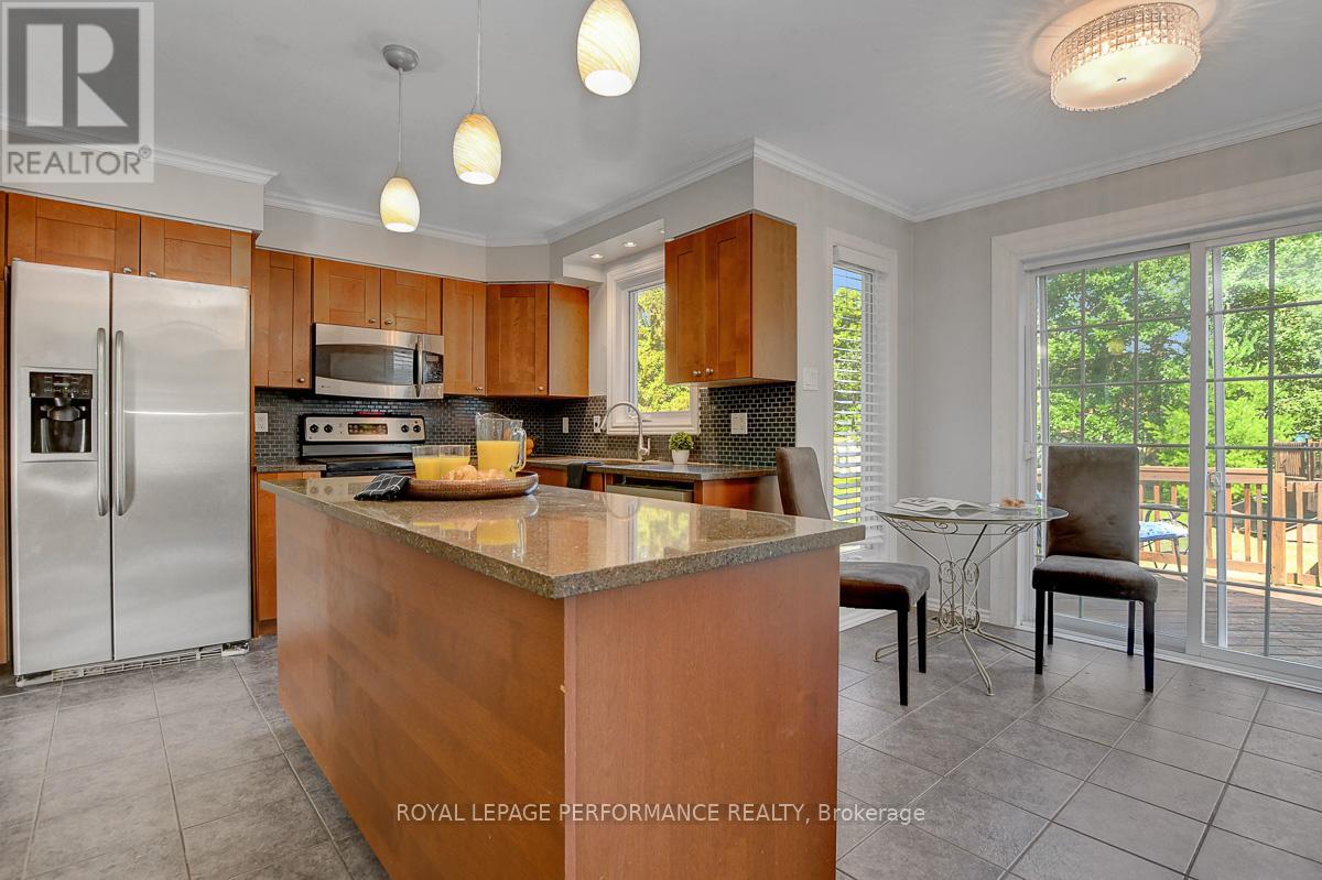 124 Des Pins Street, Russell, Ontario  K4R 1C5 - Photo 12 - X12377432