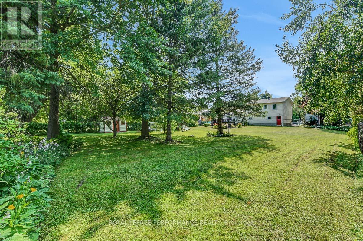 124 Des Pins Street, Russell, Ontario  K4R 1C5 - Photo 50 - X12377432
