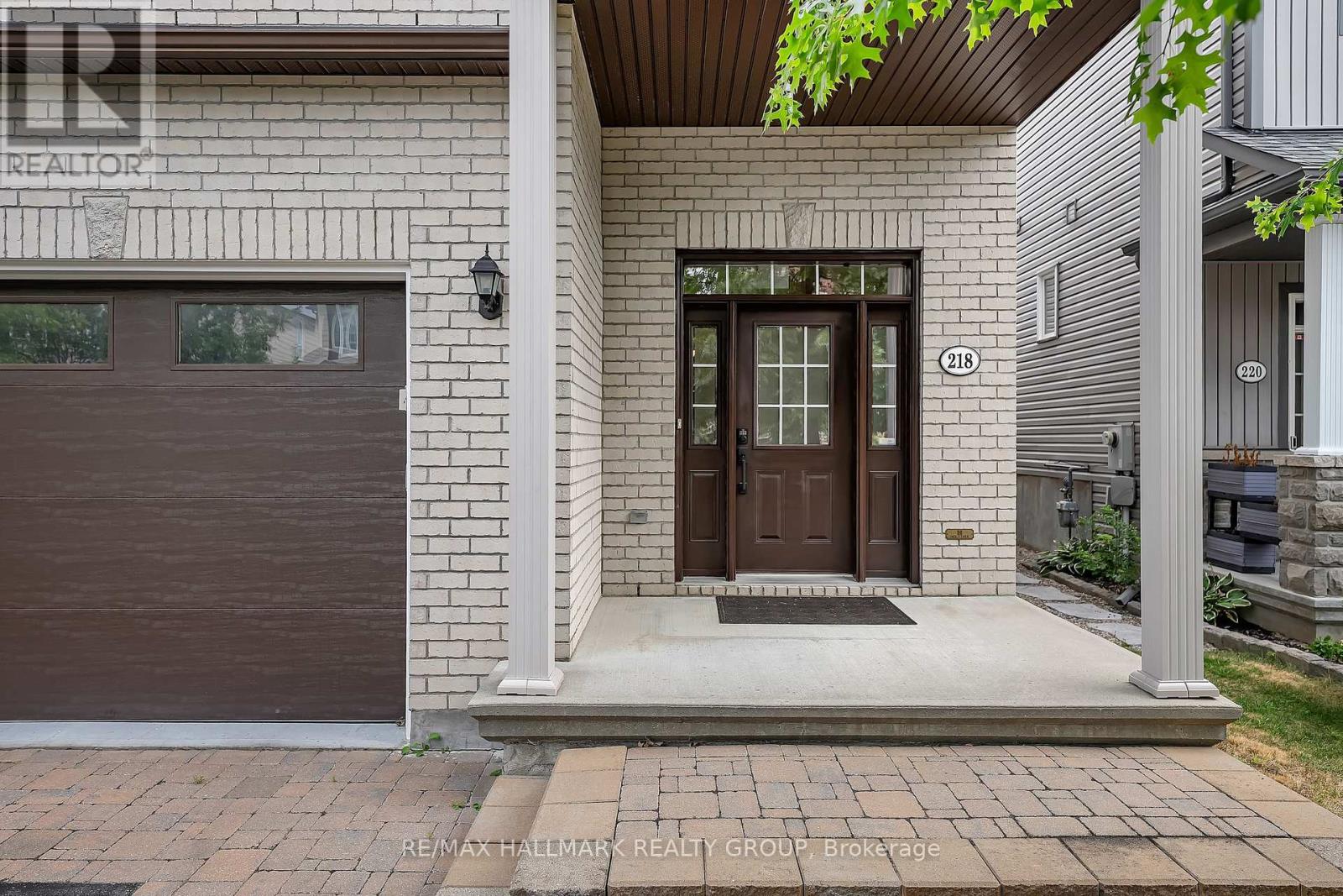 218 Harthill Way, Ottawa, Ontario  K2J 0P2 - Photo 3 - X12377480