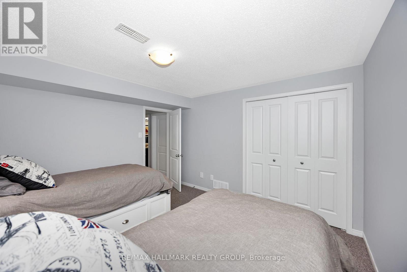 218 Harthill Way, Ottawa, Ontario  K2J 0P2 - Photo 38 - X12377480
