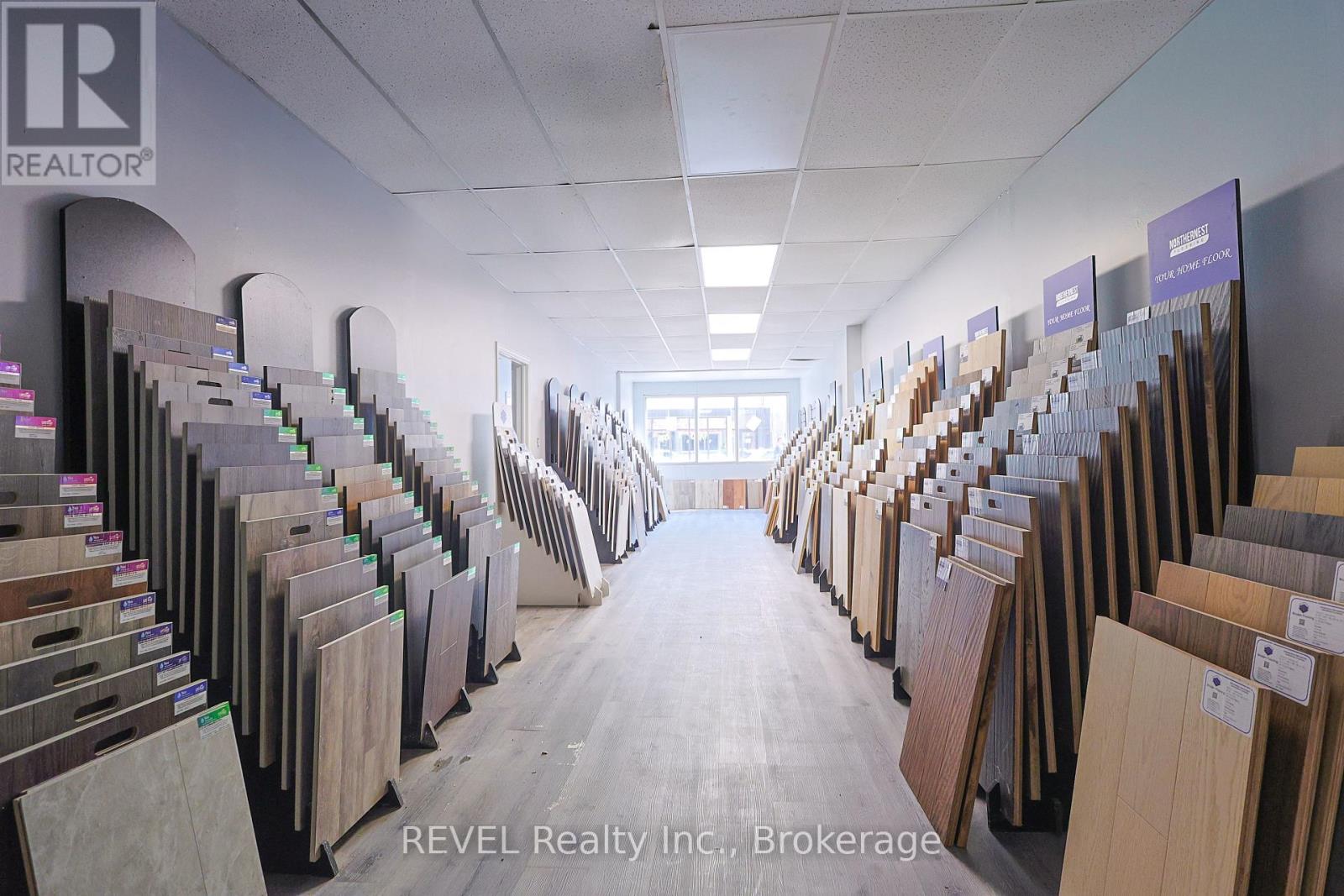 12 East Main Street, Welland, Ontario  L3B 3W3 - Photo 9 - X12377447