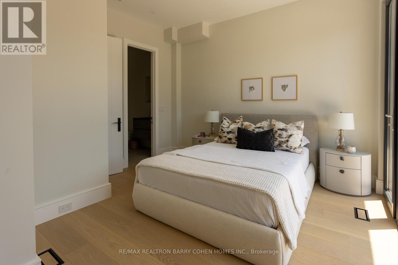 179 Palmerston Avenue, Toronto, Ontario  M6J 2J3 - Photo 13 - C12377213
