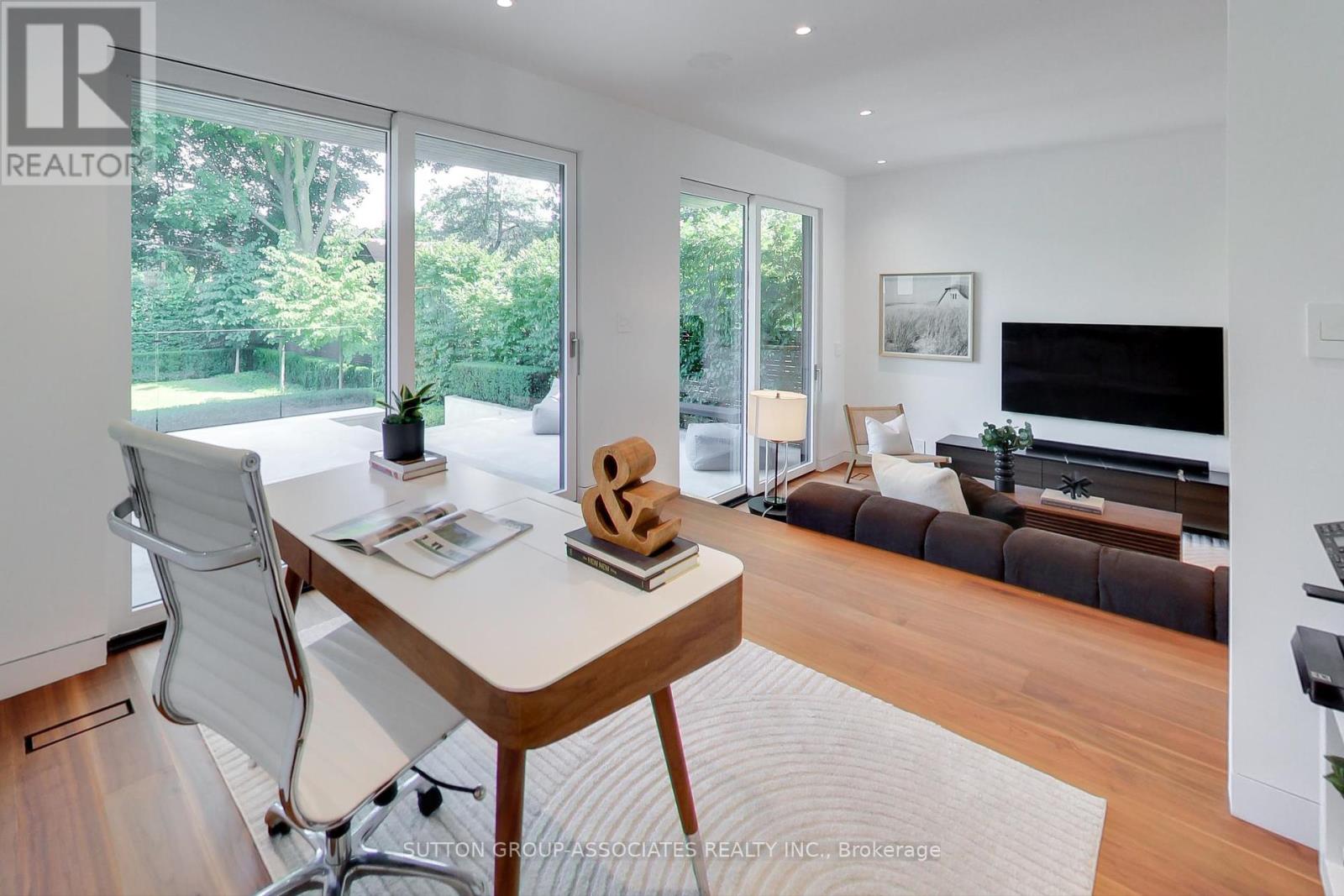 83 Pinewood Avenue, Toronto (Humewood-Cedarvale), Ontario  M6C 2V2 - Photo 23 - C12377324