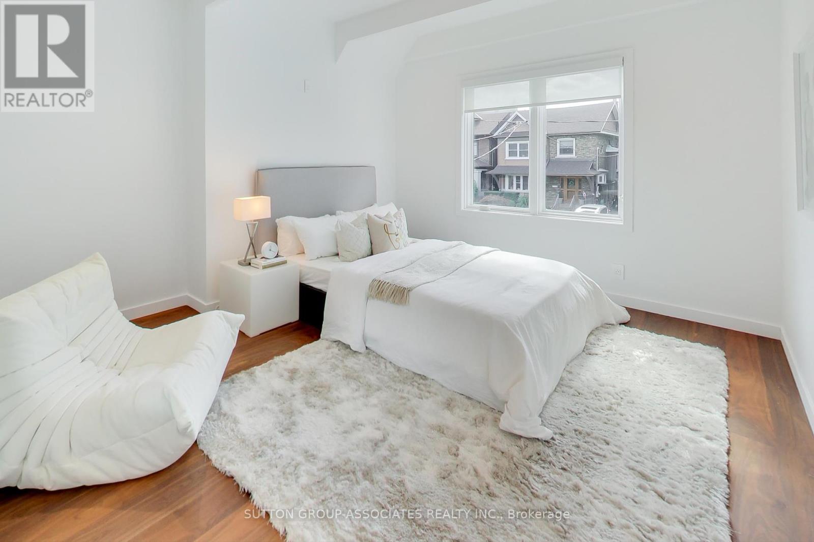 83 Pinewood Avenue, Toronto (Humewood-Cedarvale), Ontario  M6C 2V2 - Photo 30 - C12377324