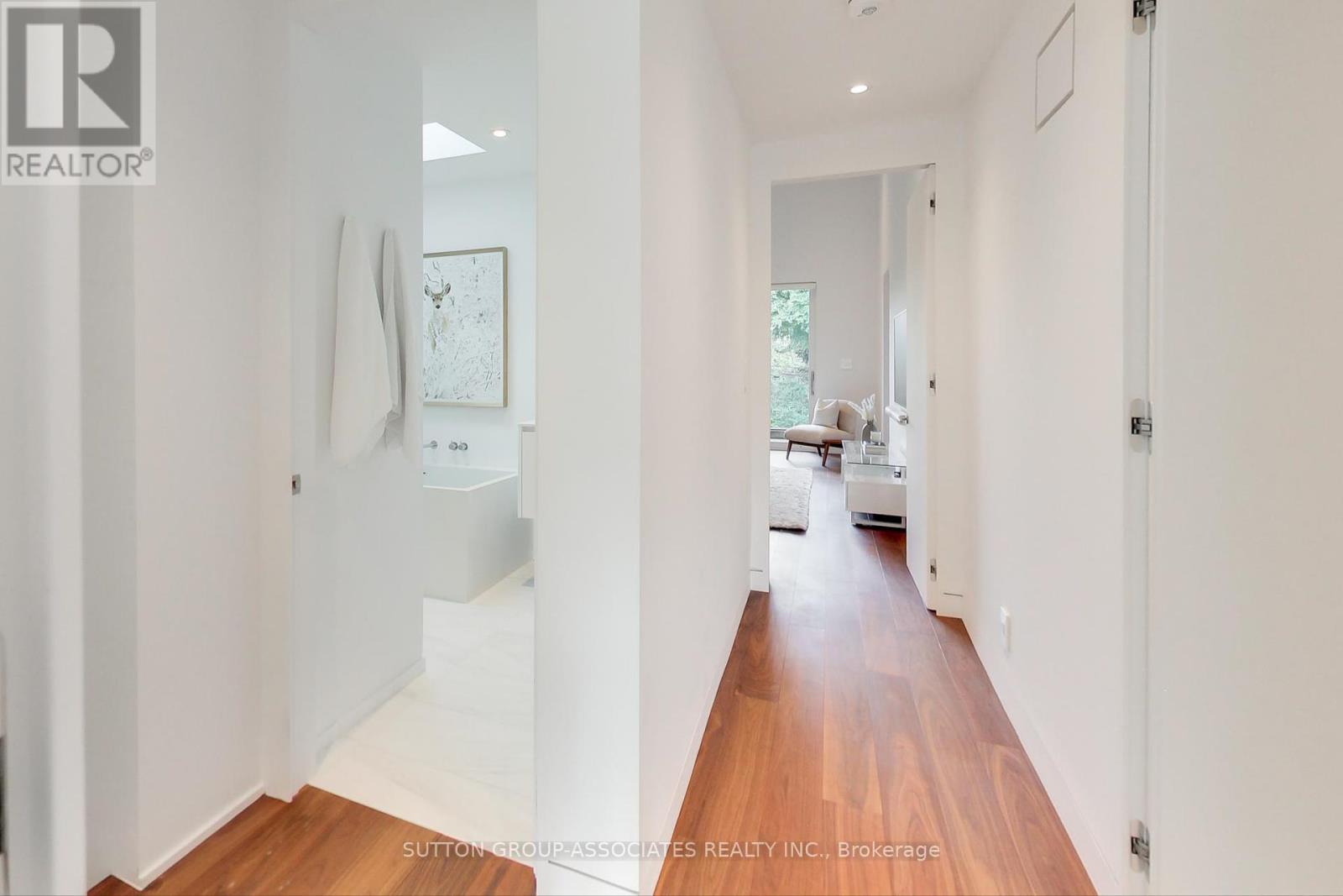 83 Pinewood Avenue, Toronto (Humewood-Cedarvale), Ontario  M6C 2V2 - Photo 33 - C12377324
