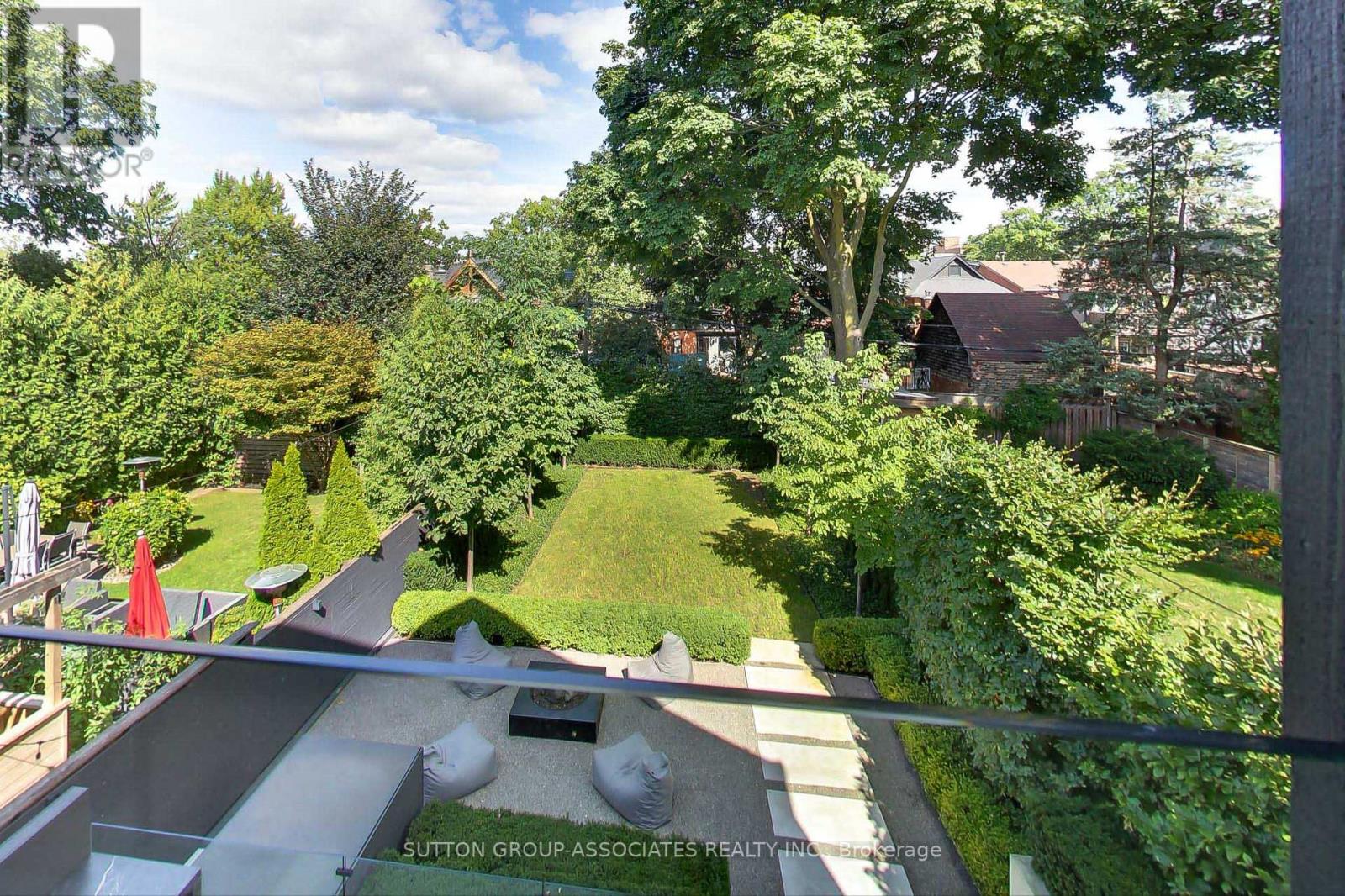 83 Pinewood Avenue, Toronto (Humewood-Cedarvale), Ontario  M6C 2V2 - Photo 36 - C12377324
