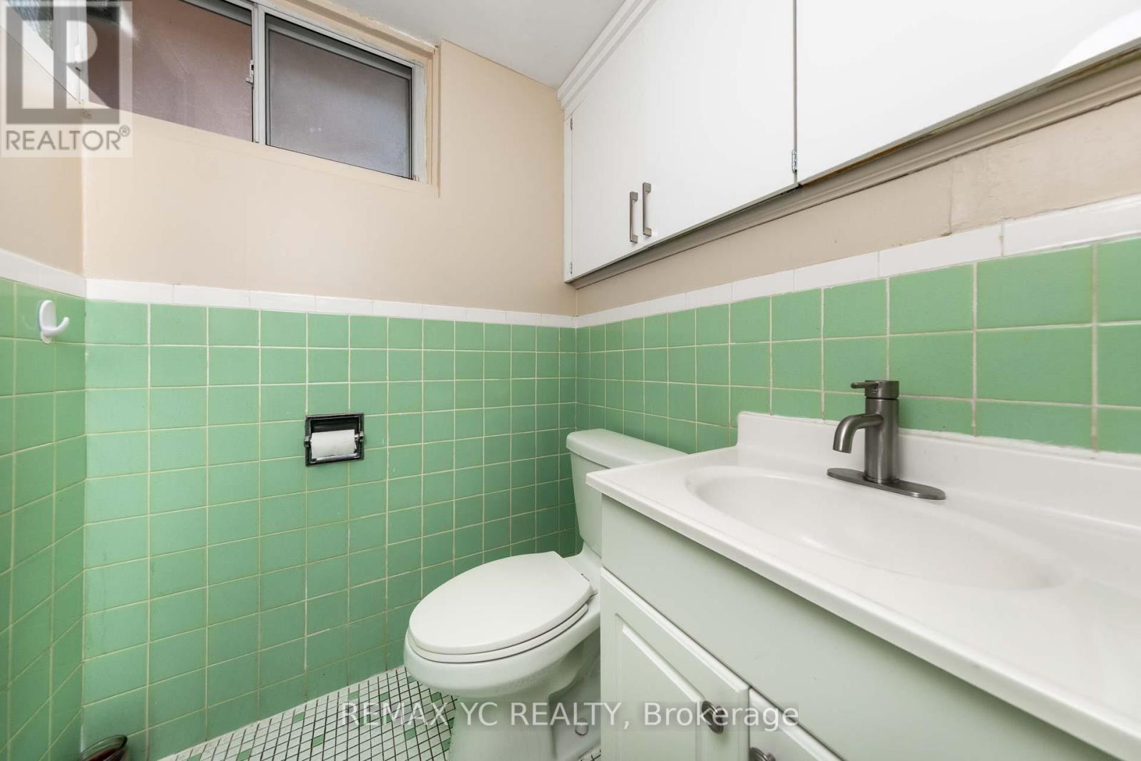 18 Mullet Road, Toronto, Ontario  M2M 2A6 - Photo 45 - C12377326