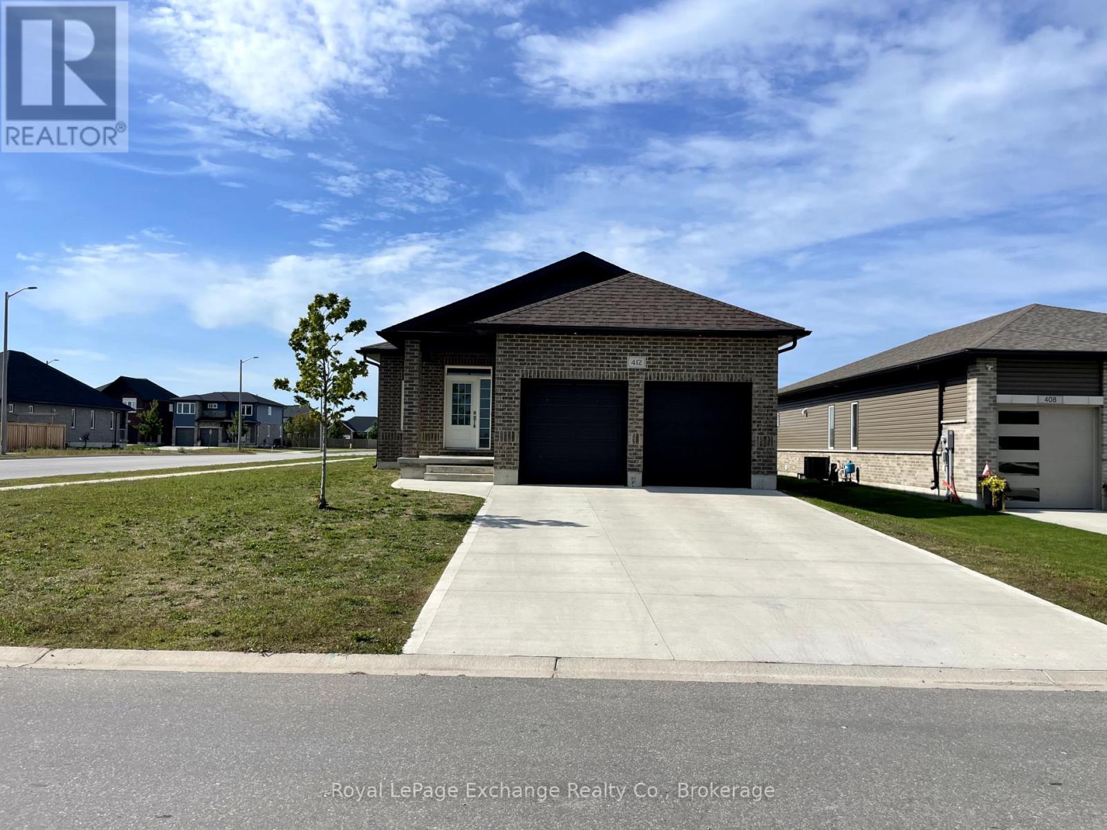 412 Mary Rose Avenue, Saugeen Shores, Ontario  N0H 2C3 - Photo 1 - X12377381