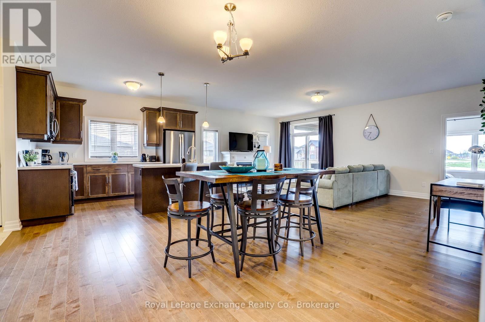 412 Mary Rose Avenue, Saugeen Shores, Ontario  N0H 2C3 - Photo 12 - X12377381