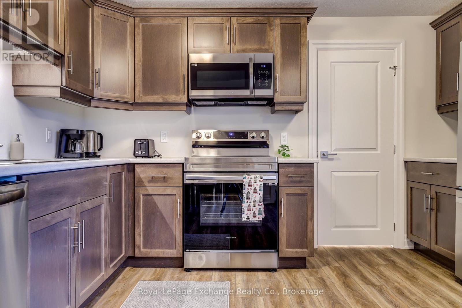 412 Mary Rose Avenue, Saugeen Shores, Ontario  N0H 2C3 - Photo 34 - X12377381