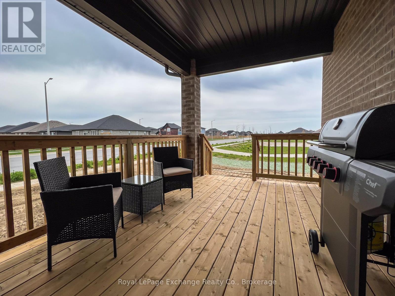 412 Mary Rose Avenue, Saugeen Shores, Ontario  N0H 2C3 - Photo 8 - X12377381