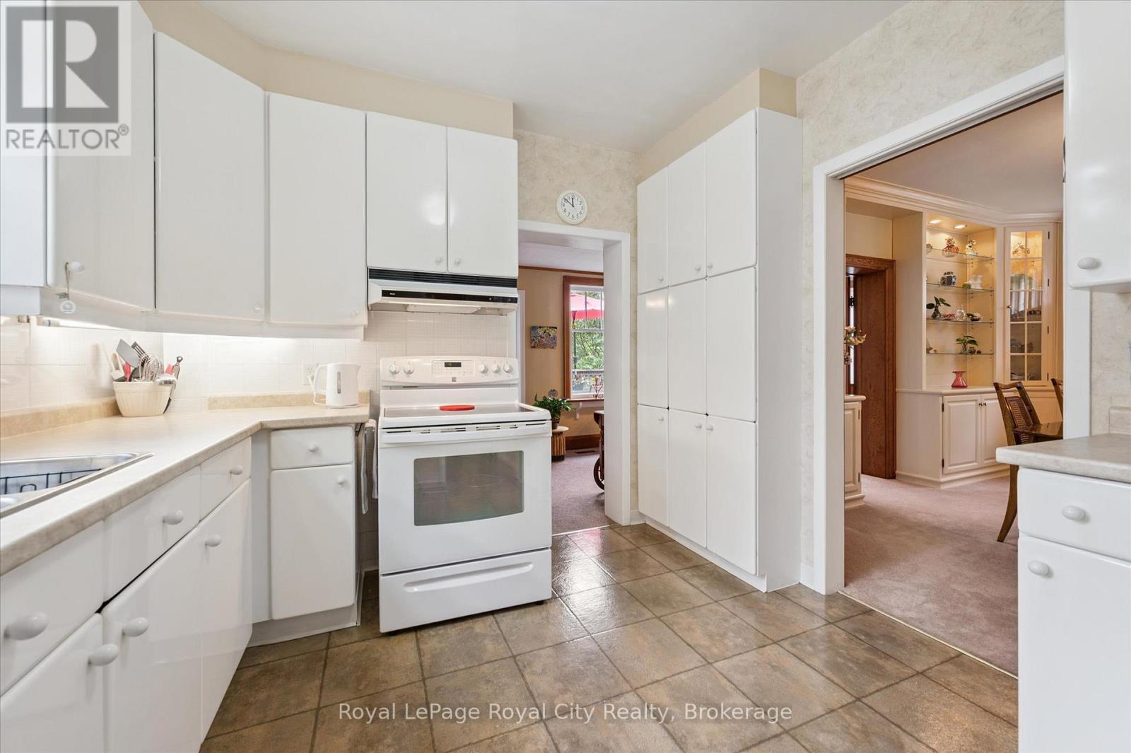 360 Provost Lane, Centre Wellington (Fergus), Ontario  N1M 2N1 - Photo 16 - X12377391