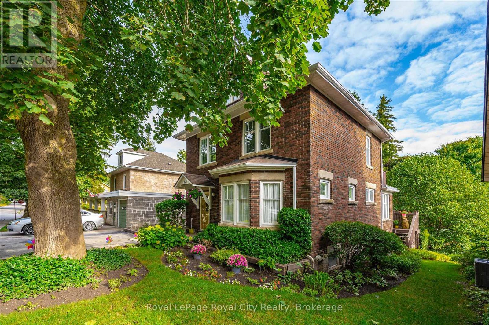 360 Provost Lane, Centre Wellington (Fergus), Ontario  N1M 2N1 - Photo 2 - X12377391