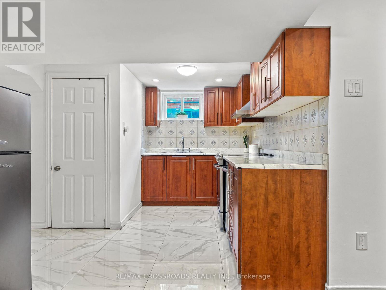 46 Ronway Crescent, Toronto, Ontario  M1J 2S2 - Photo 23 - E12372919