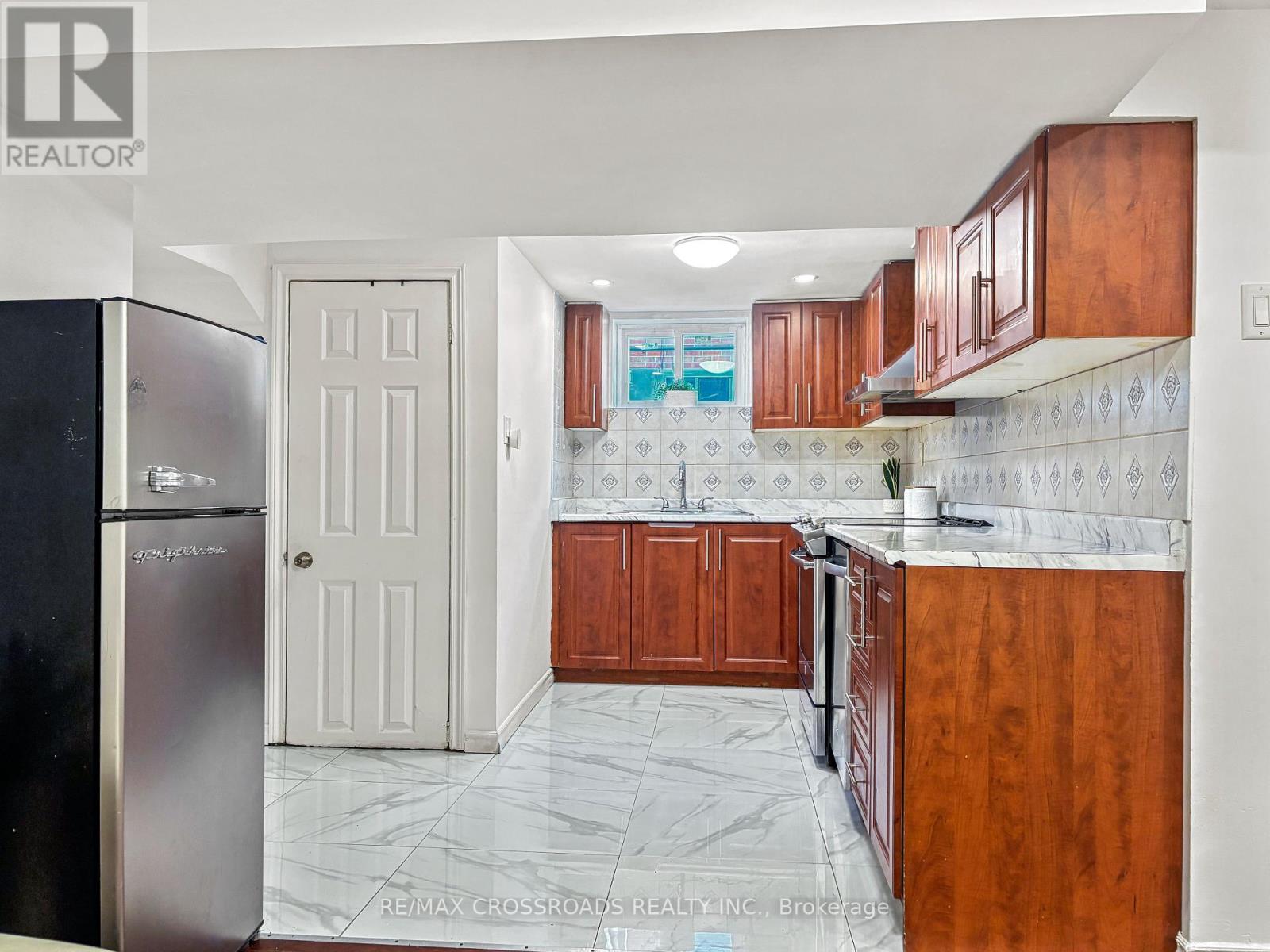 46 Ronway Crescent, Toronto, Ontario  M1J 2S2 - Photo 25 - E12372919