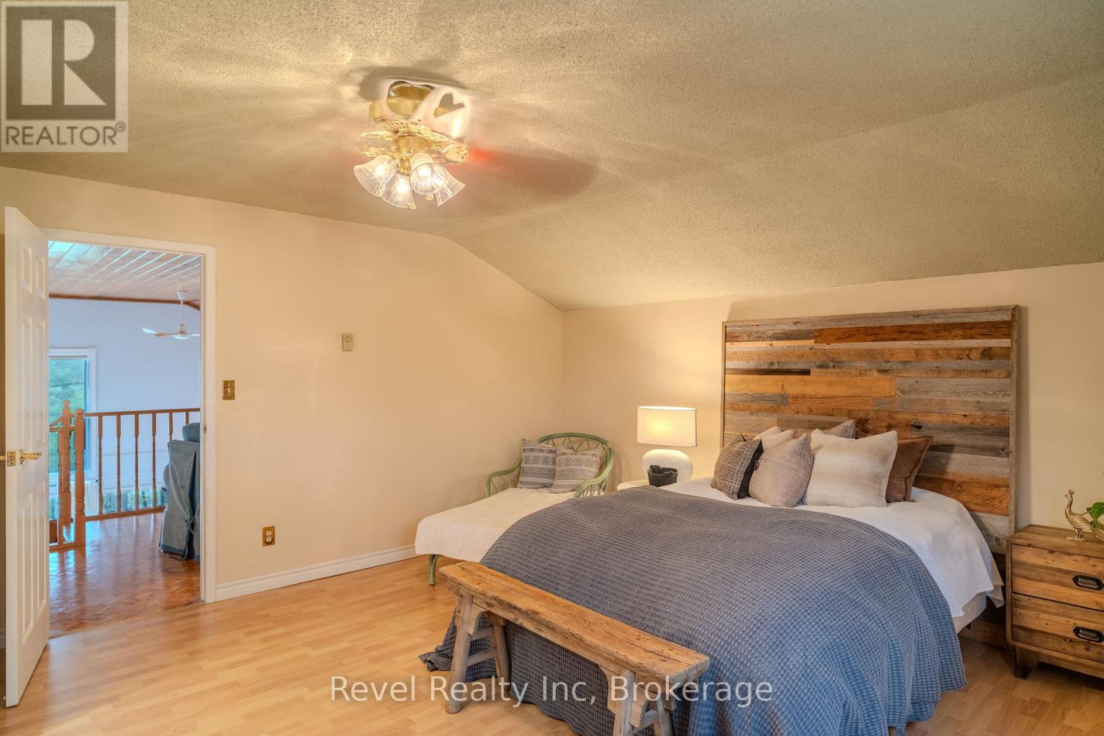 14 Swallow Road, Mcdougall, Ontario  P2A 2W7 - Photo 19 - X12377421