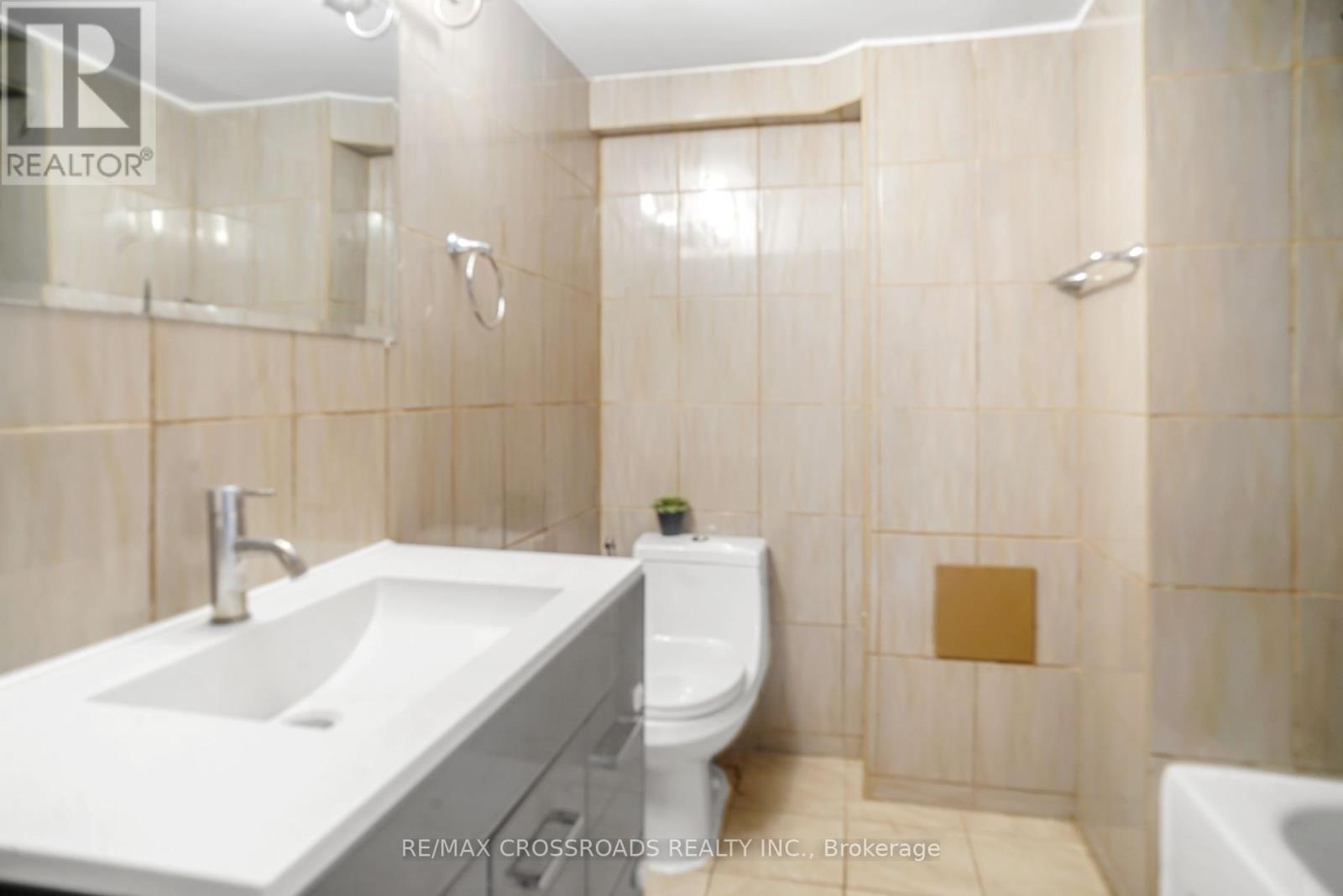 46 Ronway Crescent, Toronto, Ontario  M1J 2S2 - Photo 34 - E12372919