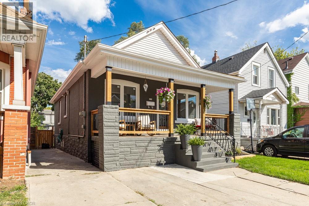 132 London Street N, Hamilton, Ontario  L8H 4B7 - Photo 3 - 40764256