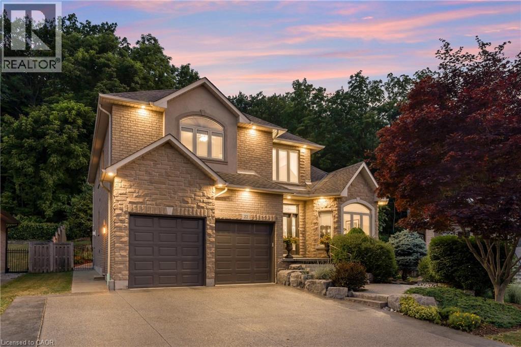22 SHADELAND Crescent, Stoney Creek, Ontario