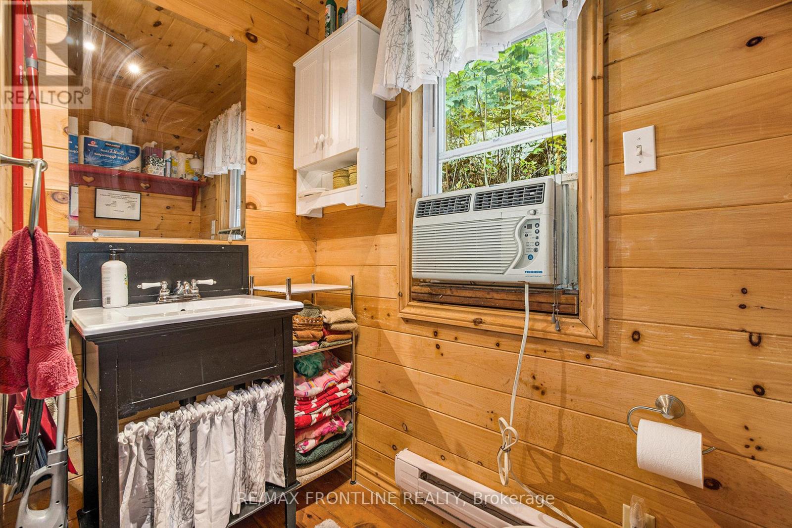 1294 Harding Lane, Frontenac, Ontario  K0H 2B0 - Photo 21 - X12377331