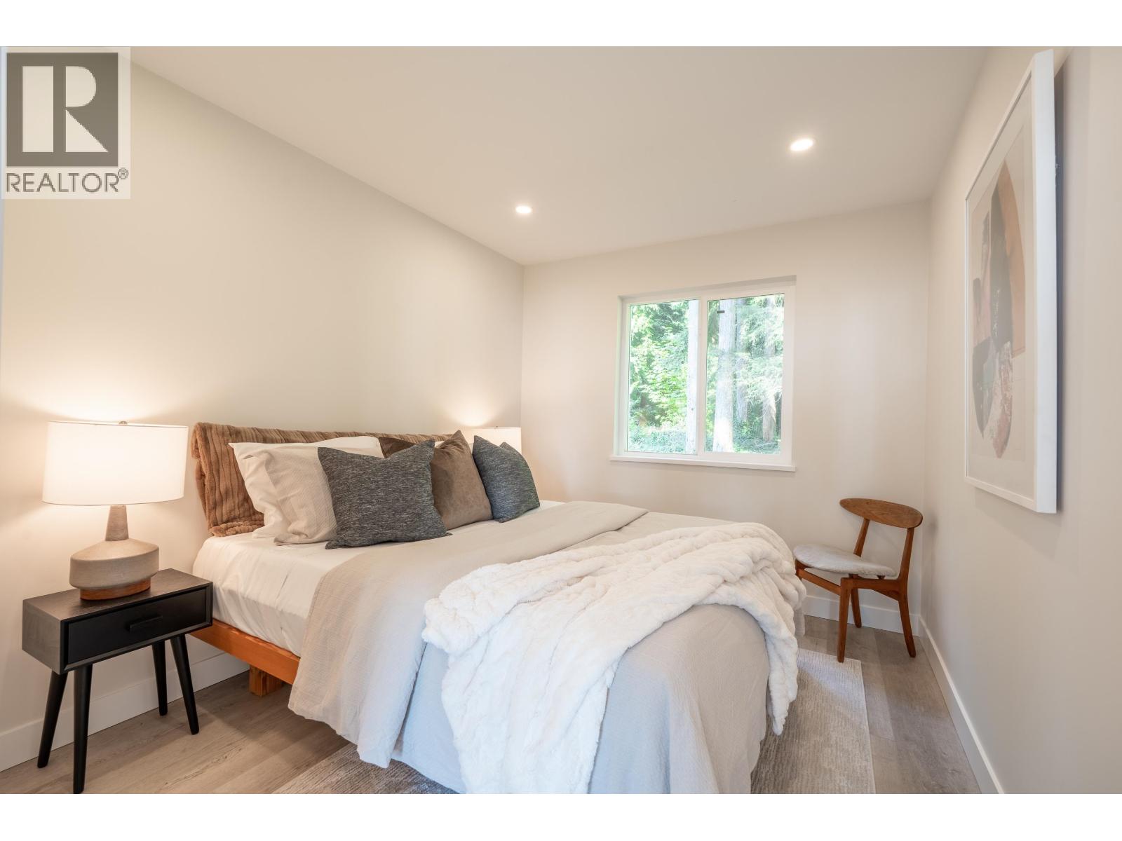 1590 Ocean Beach Esplanade, Gibsons, British Columbia  V0N 1V5 - Photo 27 - R3042425