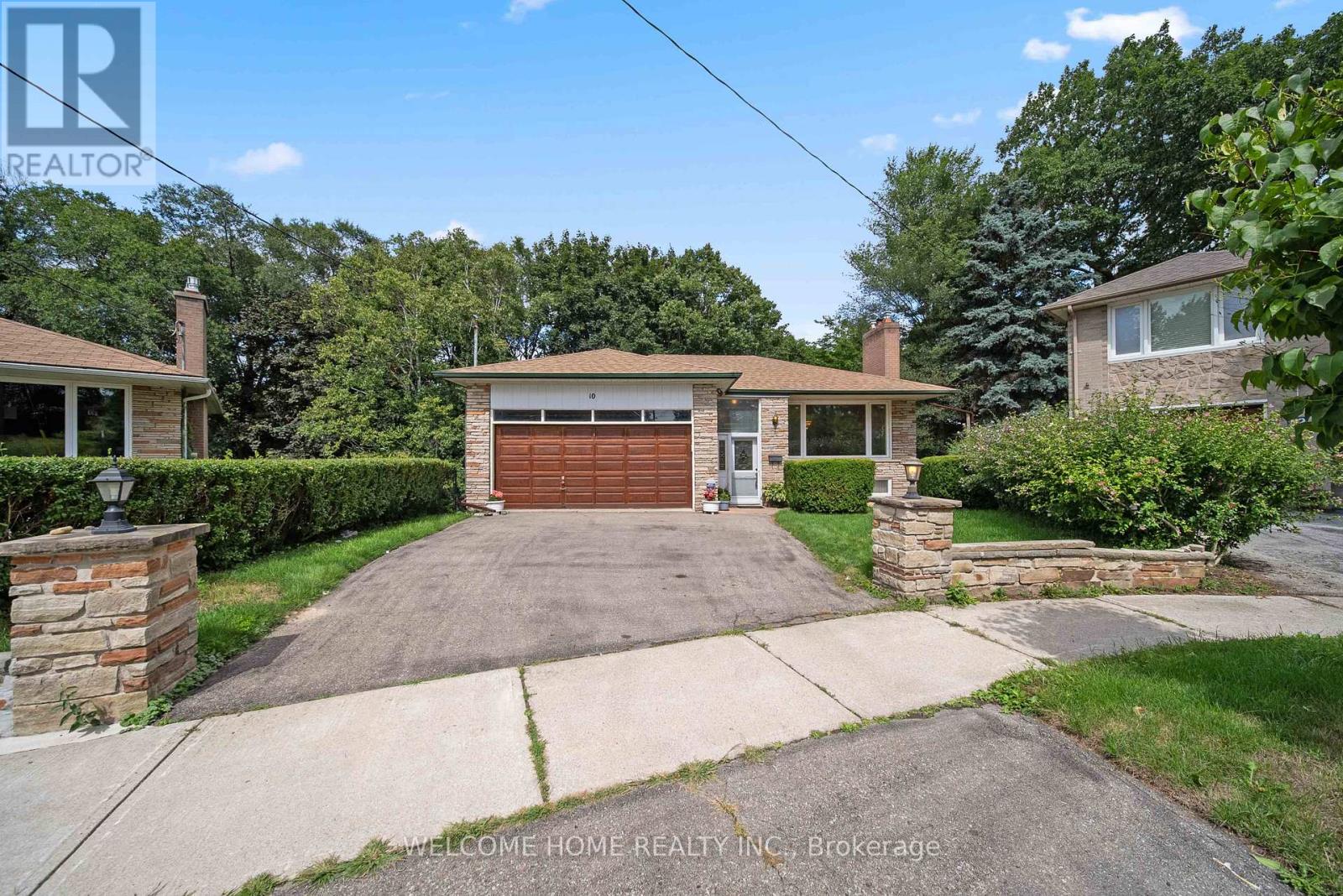 10 Pengelly Court, Toronto, Ontario  M1L 4L9 - Photo 2 - E12377234