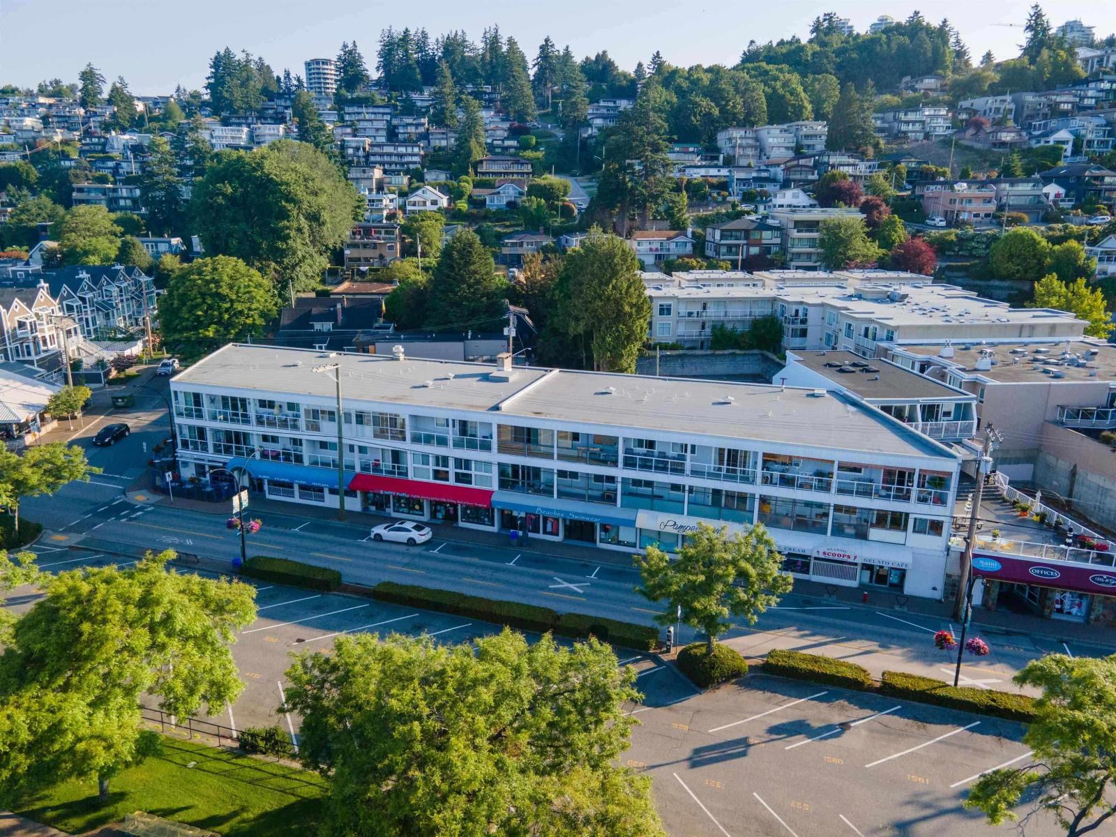 110 14881 Marine Drive, White Rock, British Columbia  V4B 1C2 - Photo 2 - R3042292