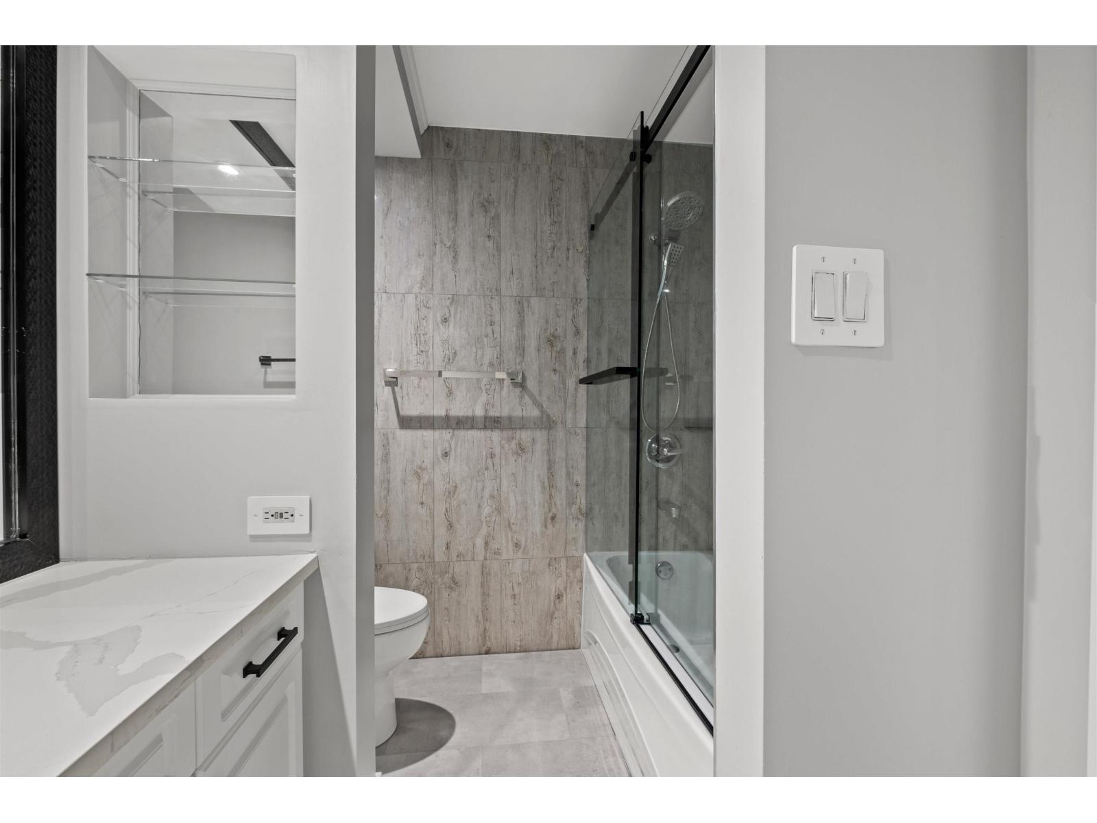 110 14881 Marine Drive, White Rock, British Columbia  V4B 1C2 - Photo 24 - R3042292