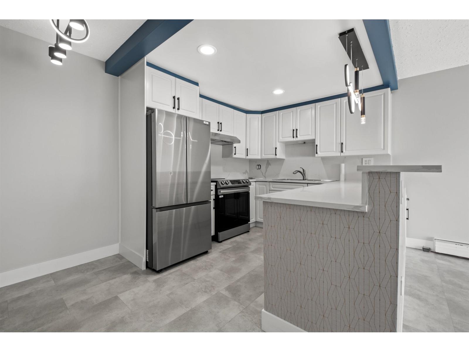 110 14881 Marine Drive, White Rock, British Columbia  V4B 1C2 - Photo 10 - R3042292