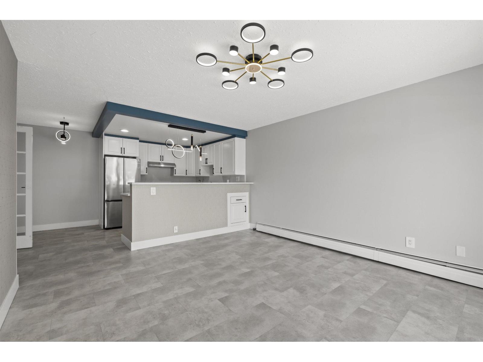 110 14881 Marine Drive, White Rock, British Columbia  V4B 1C2 - Photo 4 - R3042292